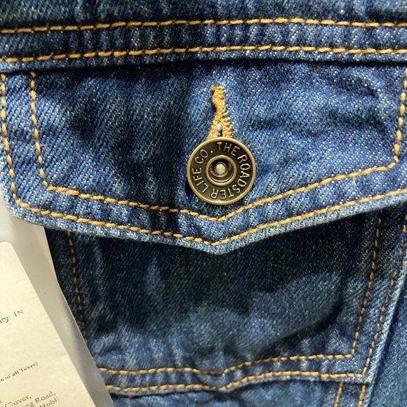 (With tags) Denim jacket for women - Picture 8 of 8